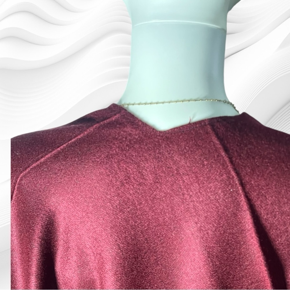 EUC! Reversible Burgundy Wine and plum Black Floral Accent Cape with Fringe - Picture 12 of 15